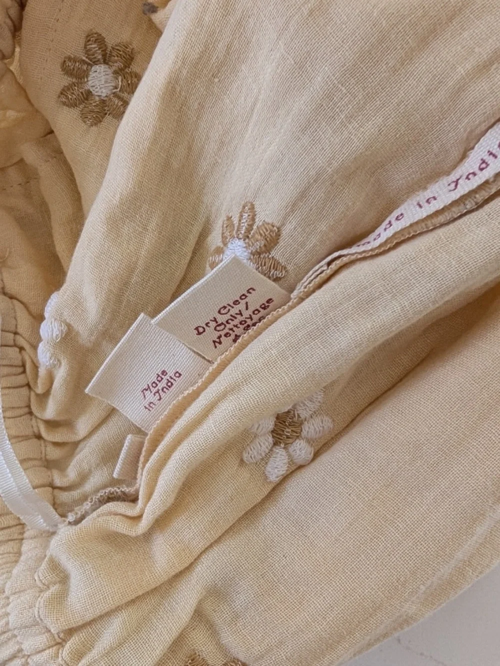 BAZISZT Casas Wildflower Embroidered Shorts Yellow Cotton Muslin Medium NWT - Picture 8 of 12
